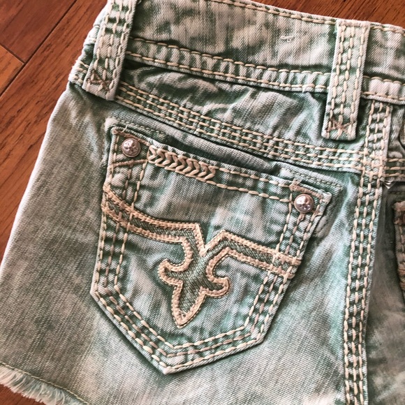 SOLD on MERC*  25 Mint Rock Revival Shorts - Picture 4 of 7